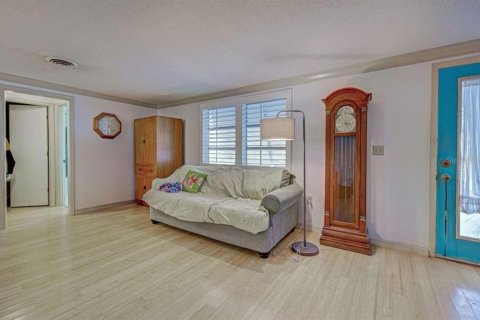 Villa ou maison à louer à Englewood, Floride: 2 chambres, 108.32 m2 № 1535943 - photo 5