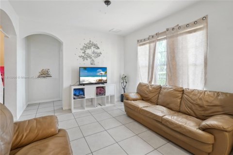 Casa en venta en Port St. Lucie, Florida, 4 dormitorios, 181.16 m2 № 1768774 - foto 5