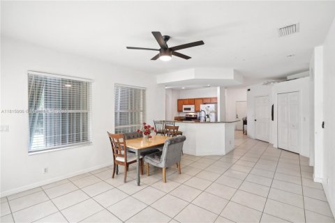 Casa en venta en Port St. Lucie, Florida, 4 dormitorios, 181.16 m2 № 1768774 - foto 18