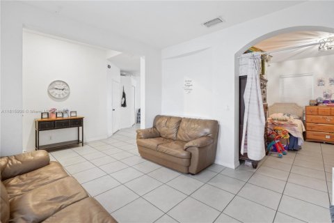Casa en venta en Port St. Lucie, Florida, 4 dormitorios, 181.16 m2 № 1768774 - foto 7