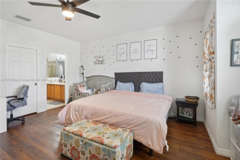 Casa en venta en Port St. Lucie, Florida, 4 dormitorios, 181.16 m2 № 1768774 - foto 10