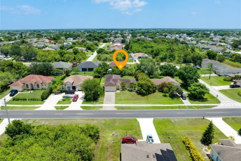 Casa en venta en Port St. Lucie, Florida, 4 dormitorios, 181.16 m2 № 1768774 - foto 2