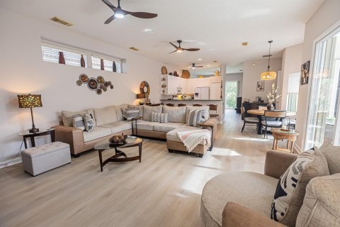 Casa en venta en Port St. Lucie, Florida, 3 dormitorios, 175.49 m2 № 2078283 - foto 4