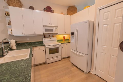 Casa en venta en Port St. Lucie, Florida, 3 dormitorios, 175.49 m2 № 2078283 - foto 8