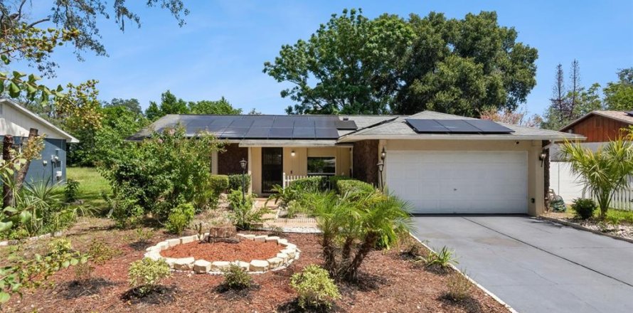 House in Orlando, Florida 3 bedrooms, 104.05 sq.m. № 2295109