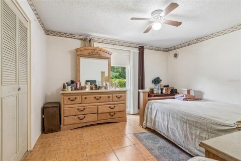 House in Orlando, Florida 3 bedrooms, 104.05 sq.m. № 2295109 - photo 15
