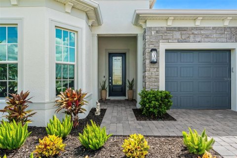 House in Melbourne, Florida 3 bedrooms, 260.87 sq.m. № 1919665 - photo 7