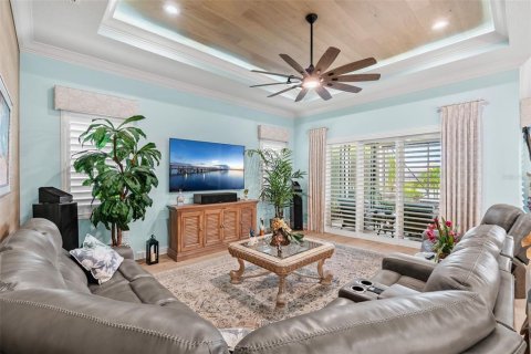 House in Melbourne, Florida 3 bedrooms, 260.87 sq.m. № 1919665 - photo 21