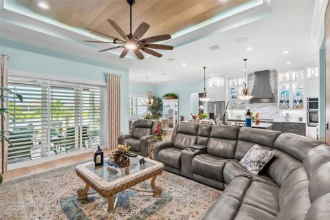 House in Melbourne, Florida 3 bedrooms, 260.87 sq.m. № 1919665 - photo 3