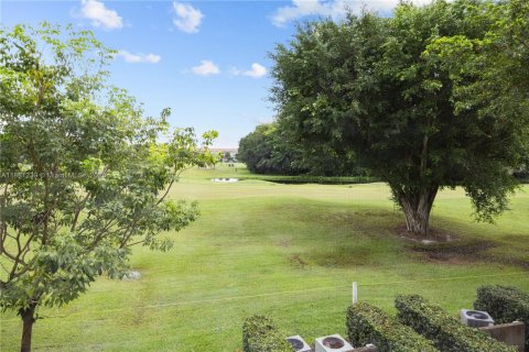 Copropriété à vendre à Pembroke Pines, Floride: 1 chambre, 97.08 m2 № 2035434 - photo 17
