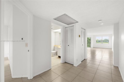 Copropriété à vendre à Pembroke Pines, Floride: 1 chambre, 97.08 m2 № 2035434 - photo 5