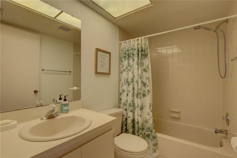House in Largo, Florida 2 bedrooms, 92.44 sq.m. № 1549473 - photo 25