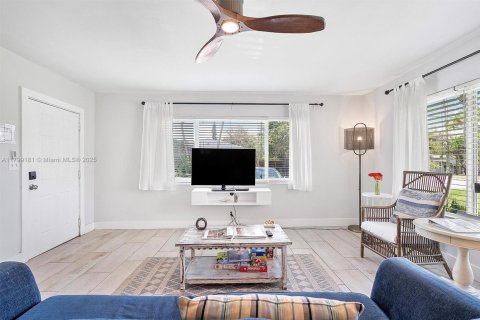 Propiedad comercial en venta en Fort Lauderdale, Florida, 162.76 m2 № 1865250 - foto 9