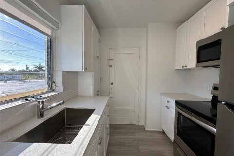 Apartamento en alquiler en Miami Beach, Florida, 1 dormitorio, 67.82 m2 № 2000880 - foto 10