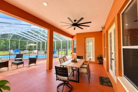 House in Brooksville, Florida 5 bedrooms, 465.25 sq.m. № 2315219 - photo 7