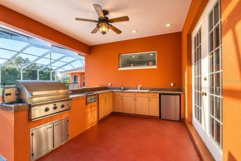 House in Brooksville, Florida 5 bedrooms, 465.25 sq.m. № 2315219 - photo 6