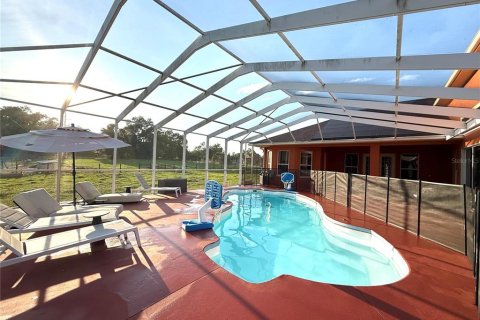 House in Brooksville, Florida 5 bedrooms, 465.25 sq.m. № 2315219 - photo 4