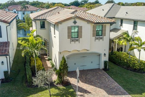 Купить виллу или дом в Пемброк-Пайнс, Флорида 4 спальни, 259.38м2, № 2006027 - фото 17