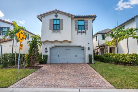 Купить виллу или дом в Пемброк-Пайнс, Флорида 4 спальни, 259.38м2, № 2006027 - фото 15