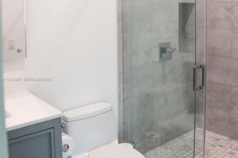 House in Cutler Bay, Florida 5 bedrooms, 454.66 sq.m. № 2021081 - photo 30