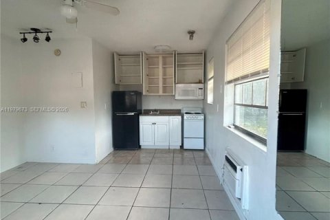 Appartement à louer à Fort Lauderdale, Floride: 1 chambre, 46.45 m2 № 2046127 - photo 2