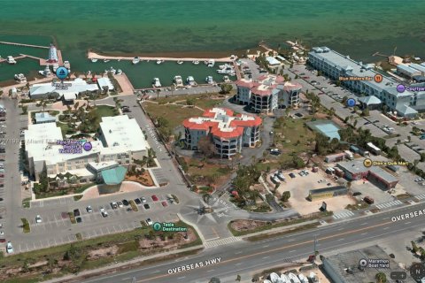 Condo in Marathon, Florida, 3 bedrooms  № 1963127