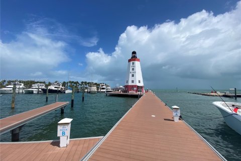 Condo in Marathon, Florida, 3 bedrooms  № 1963127 - photo 30