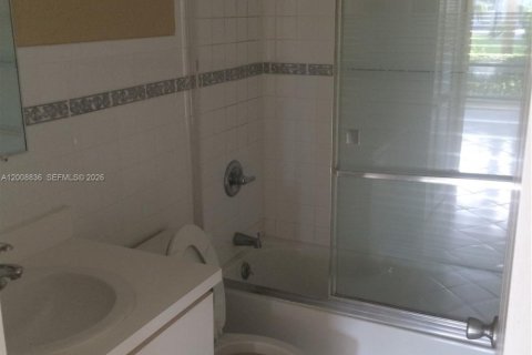 Купить кондоминиум в Уэст-Палм-Бич, Флорида 2 спальни, 97.08м2, № 2089992 - фото 21