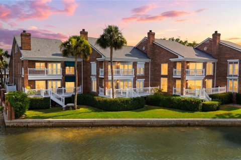 Condo in Tampa, Florida, 3 bedrooms № 2200918