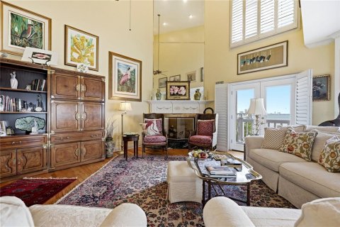 Condo in Tampa, Florida, 3 bedrooms  № 2200918 - photo 13