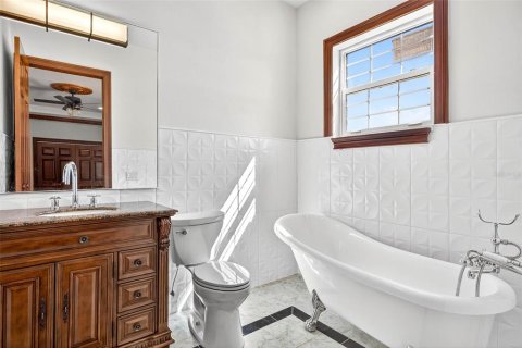 Купить виллу или дом в Тонотосасса, Флорида 15 комнат, 696.77м2, № 2147406 - фото 27