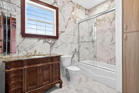 Купить виллу или дом в Тонотосасса, Флорида 15 комнат, 696.77м2, № 2147406 - фото 25