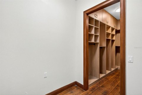 Купить виллу или дом в Тонотосасса, Флорида 15 комнат, 696.77м2, № 2147406 - фото 13