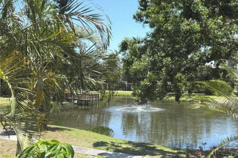 Copropriété à vendre à Bradenton, Floride: 2 chambres, 97.55 m2 № 1735536 - photo 3