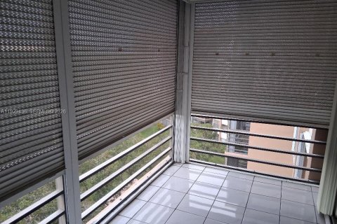 Copropriété à vendre à Pembroke Pines, Floride: 2 chambres № 1987781 - photo 21