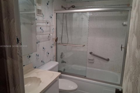 Copropriété à vendre à Pembroke Pines, Floride: 2 chambres № 1987781 - photo 12