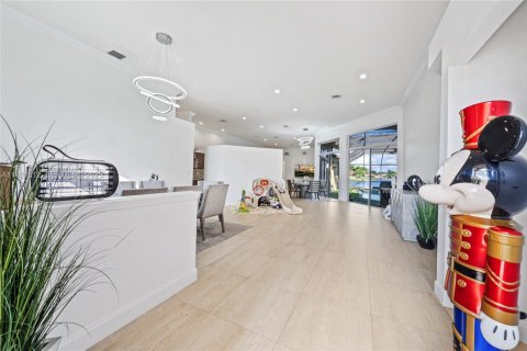 Снять в аренду виллу или дом в Уэстон, Флорида 5 спален, 245.63м2, № 1992513 - фото 7