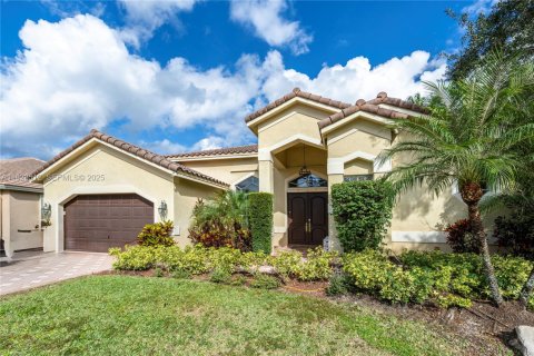 Снять в аренду виллу или дом в Уэстон, Флорида 5 спален, 245.63м2, № 1992513 - фото 28