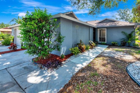 Casa en venta en Sarasota, Florida, 3 dormitorios, 115.66 m2 № 1765199 - foto 3