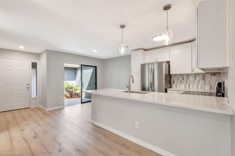 Casa en venta en Sarasota, Florida, 3 dormitorios, 115.66 m2 № 1765199 - foto 11