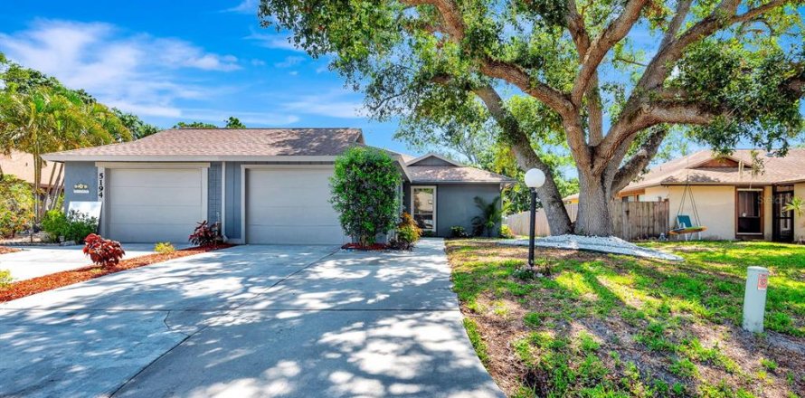 Casa en Sarasota, Florida 3 dormitorios, 115.66 m2 № 1765199