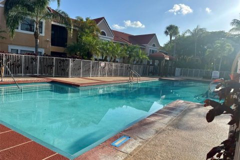 Condo in Miami, Florida, 2 bedrooms № 2081785 - photo 20