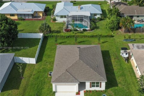 Villa ou maison à vendre à Port St. Lucie, Floride: 4 chambres, 170.38 m2 № 2002839 - photo 22