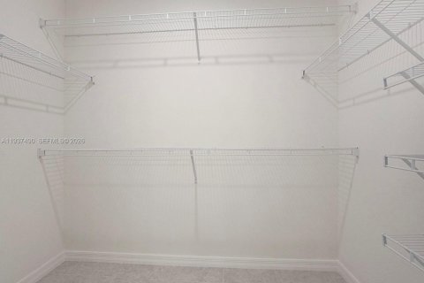 Villa ou maison à vendre à Port St. Lucie, Floride: 4 chambres, 170.38 m2 № 2002839 - photo 17