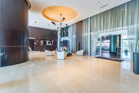 Condo in Miami, Florida, 3 bedrooms  № 1748799 - photo 28