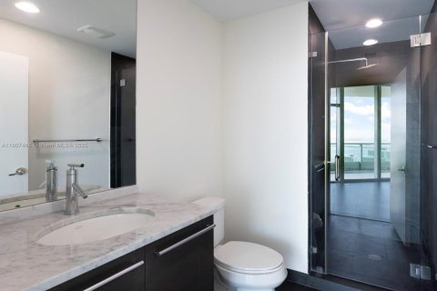 Condo in Miami, Florida, 3 bedrooms  № 1748799 - photo 22