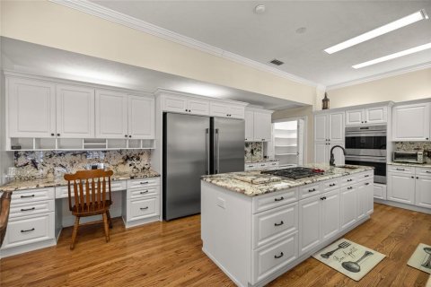 House in Ocala, Florida 6 bedrooms, 588.72 sq.m. № 1536128 - photo 15