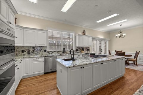 House in Ocala, Florida 6 bedrooms, 588.72 sq.m. № 1536128 - photo 17