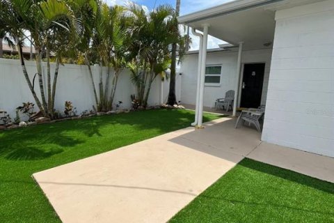 Hotel in Madeira Beach, Florida 1014.59 sq.m. № 1541930 - photo 28