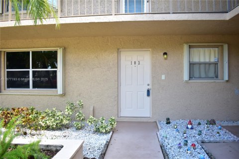 Condominio en venta en Tamarac, Florida, 2 dormitorios, 105.26 m2 № 1928024 - foto 5